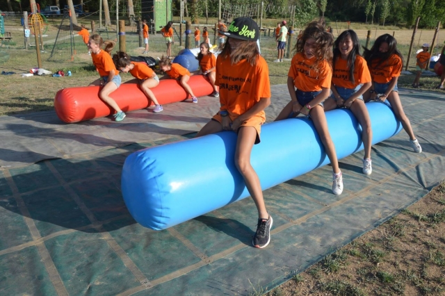 Humor amarillo en el campamento